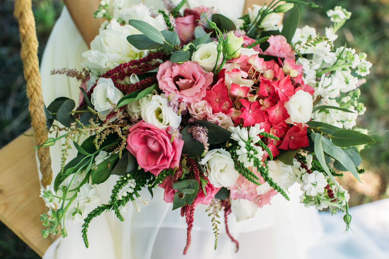 Bukiet ślubny – tych kwiatów lepiej unikaj!