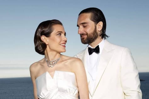 Wnuczka Grace Kelly wyszła za mąż! Miała aż 2 sukienki! 1