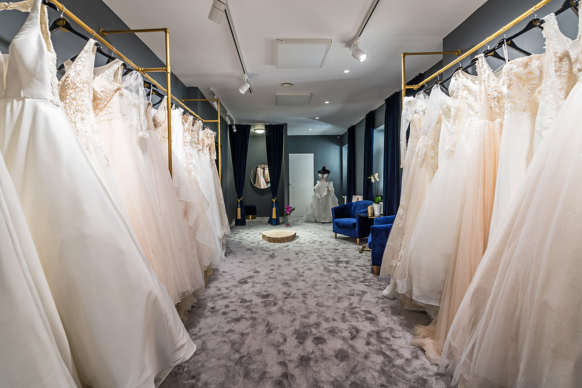 Zachwycające wnętrza i zjawiskowe suknie ślubne — salon Lauren