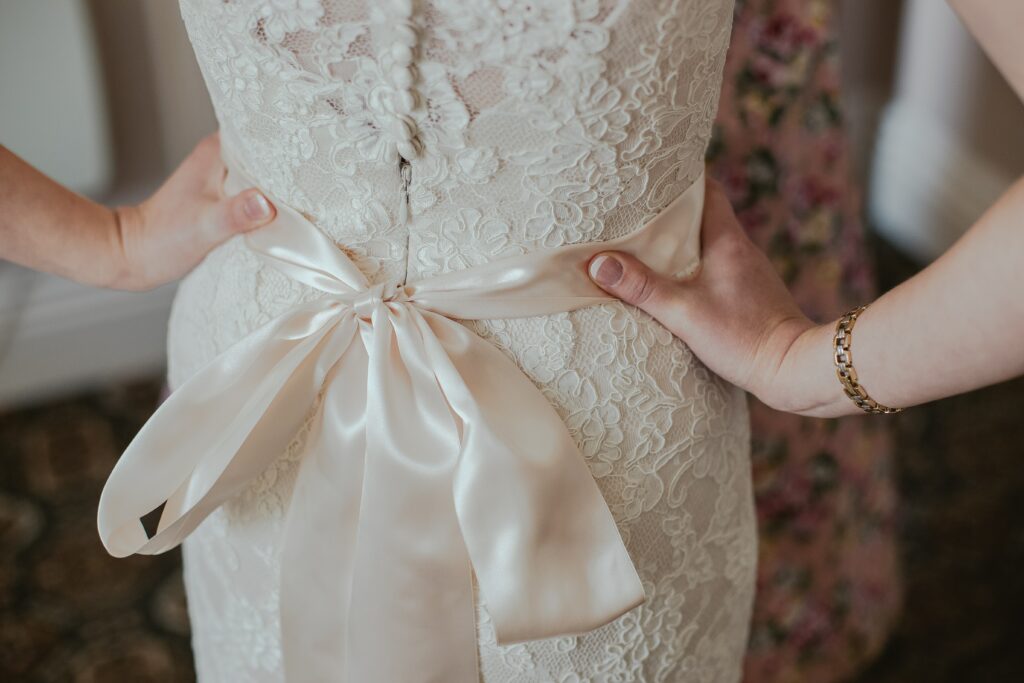 Jak przechowywać suknię ślubną