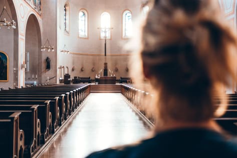 Spowiedź przedślubna – jak przebiega i jak się do niej przygotować? 102156
