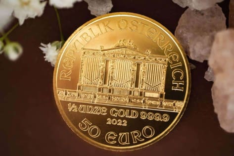 Prezent ślubny, który nie traci na wartości. Złoto dla pary młodej 112087