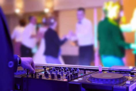 Izabela Janachowska poleca – DJ na wesele. 5 powodów, by zagrał na Twoim przyjęciu 107384