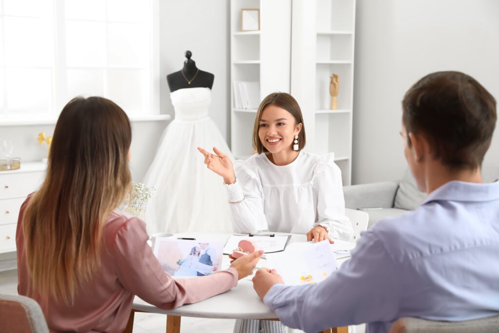 Para Młoda rozmawia konsultantką wedding planner cena