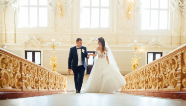 dekoracja schodów na wesele