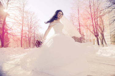 zimowa suknia ślubna