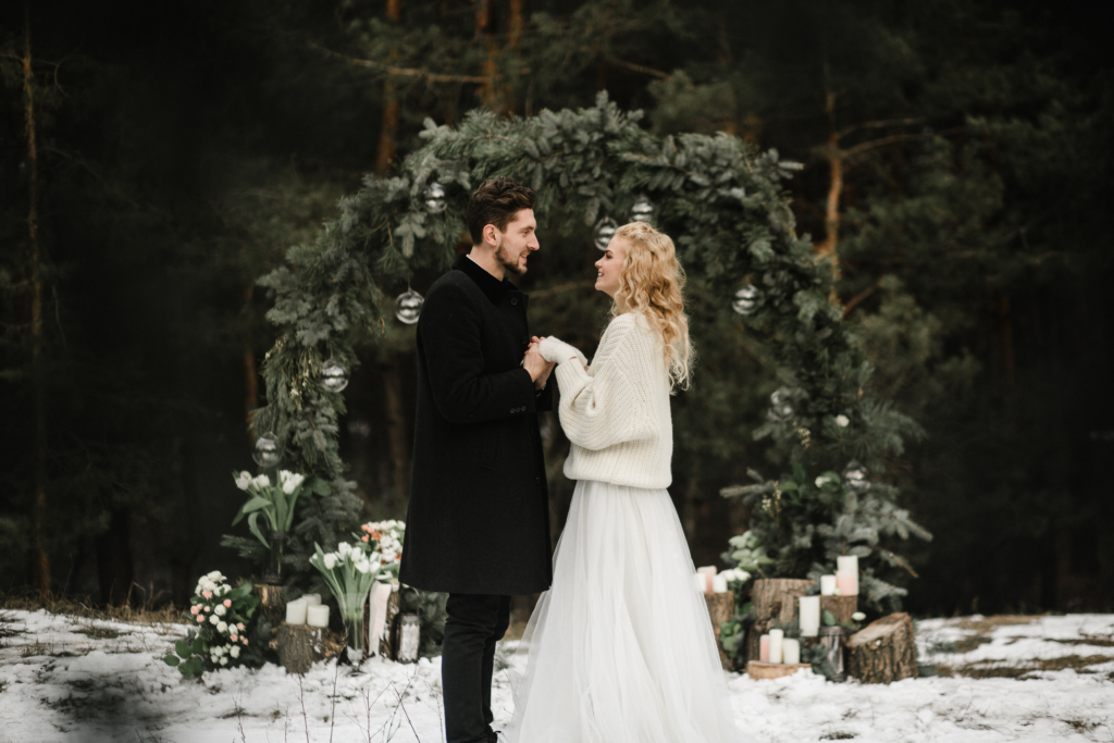 zimowa suknia ślubna