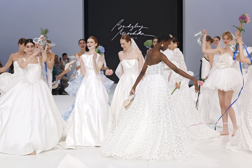 Światło reflektorów na Barcelonę: Barcelona Bridal Fashion Week 2025 rozdaje nagrody 🔈
