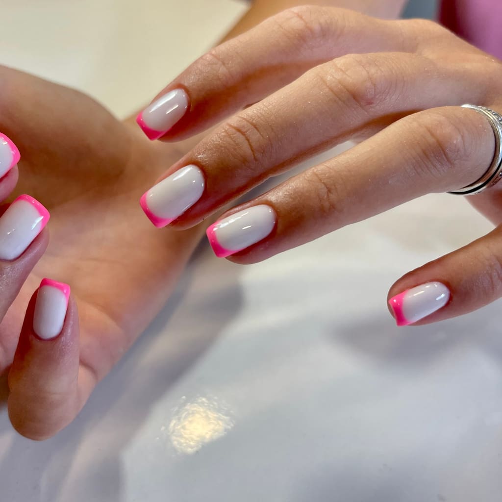 kolorowy french manicure