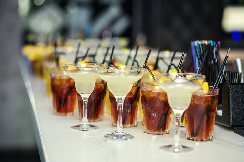 drink bar na weselu (organizacja i koszty)